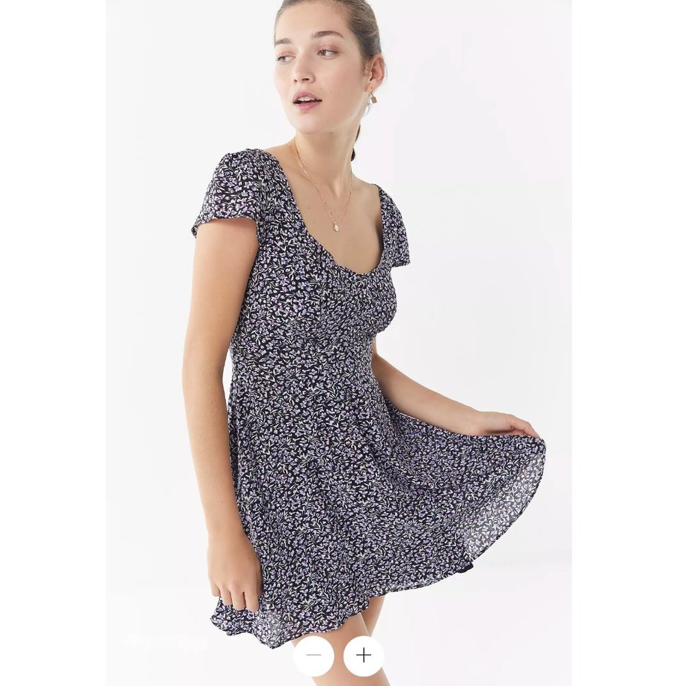 *Urban Outfitters Finnigan Floral Mini Dress